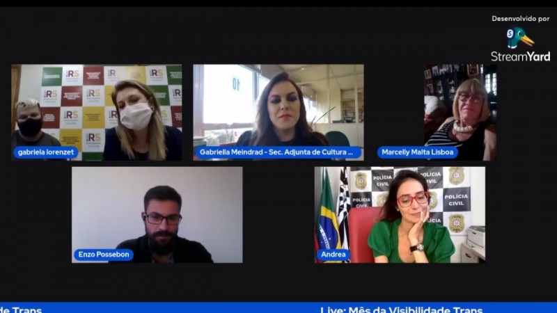 Print de tela de live com 5 pessoas aparecendo