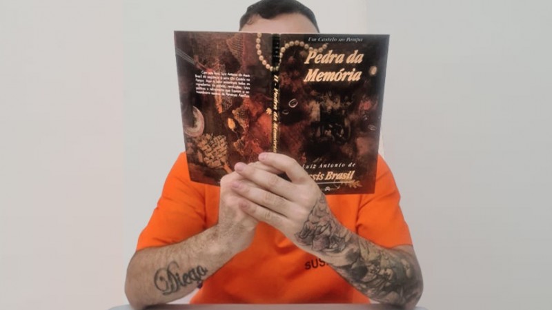Na Cadeia Pública de Porto Alegre (CPPA), cerca de 50 apenados participam do projeto Remição pela Leitura promovido pela unidade