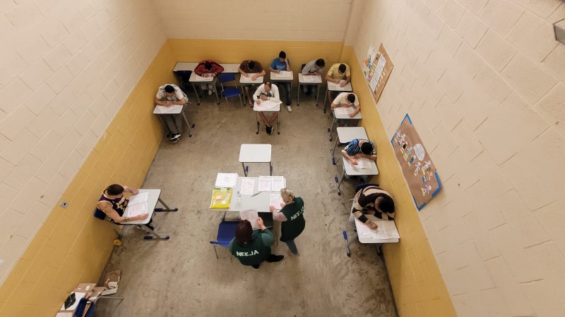 3.223 pessoas privadas de liberdade retornaram às aulas
