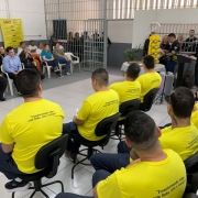 Em sua 3&ordf; edi&ccedil;&atilde;o, o Curso de Costura Industrial, ministrado pelo Senai, teve 11 formandos 